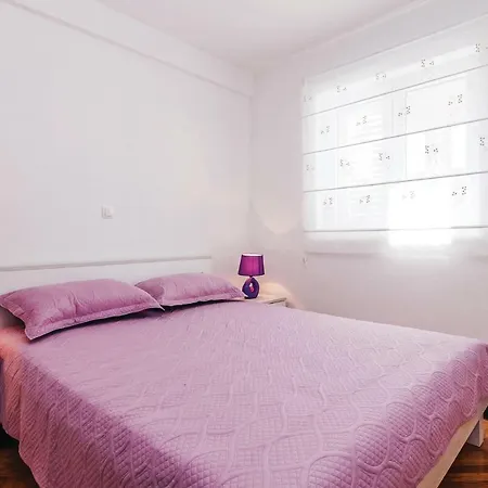 Two-bedroom In Pakostane